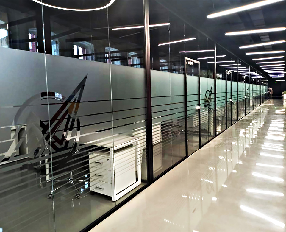 Стеклянные перегородки