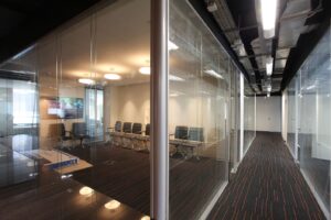 Перегородка для офиса: какие решения подойдут именно вам